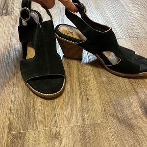 NEVER WORN - Sofft bootie style black sandals - size 8